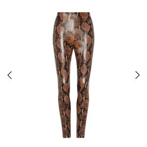 Commando faux leather leggings tawny python sz small